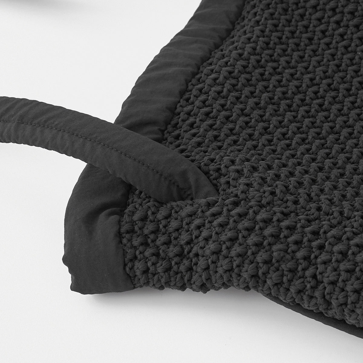 2way knitted bag details