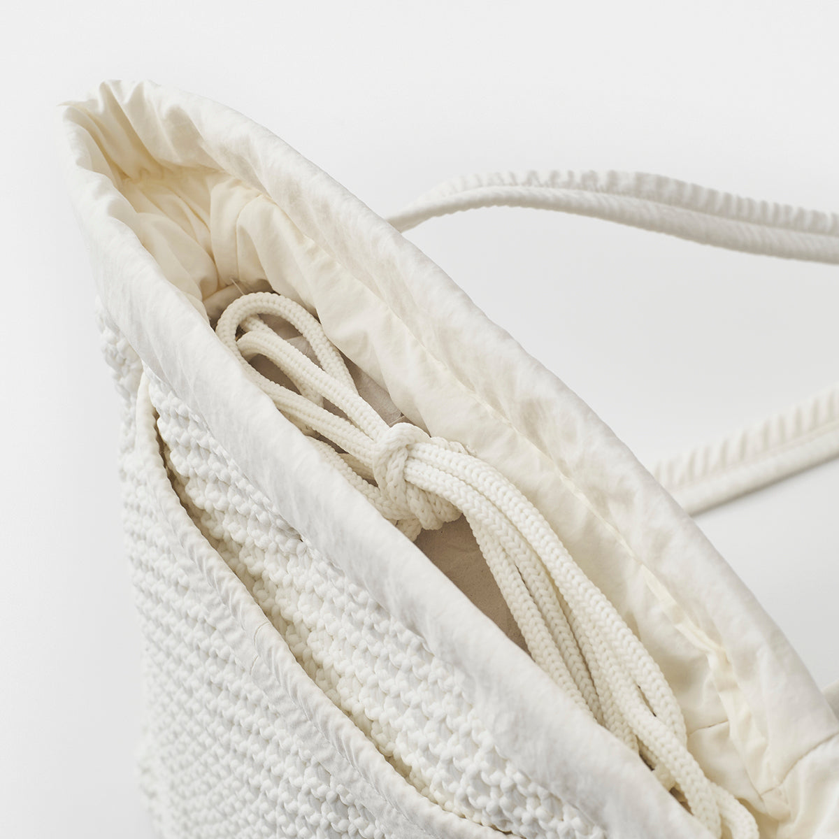 2way knitted bag details