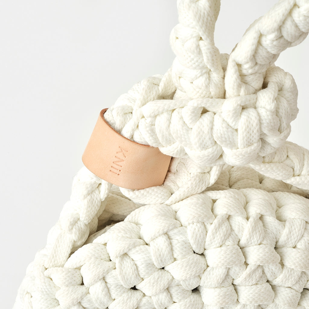 THE MACARON