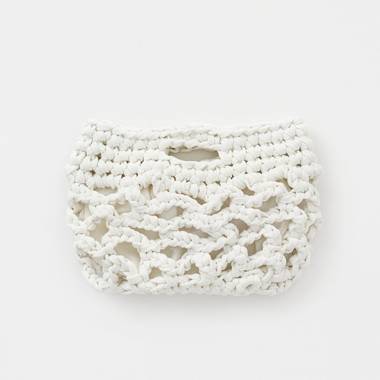 crochet basket / white